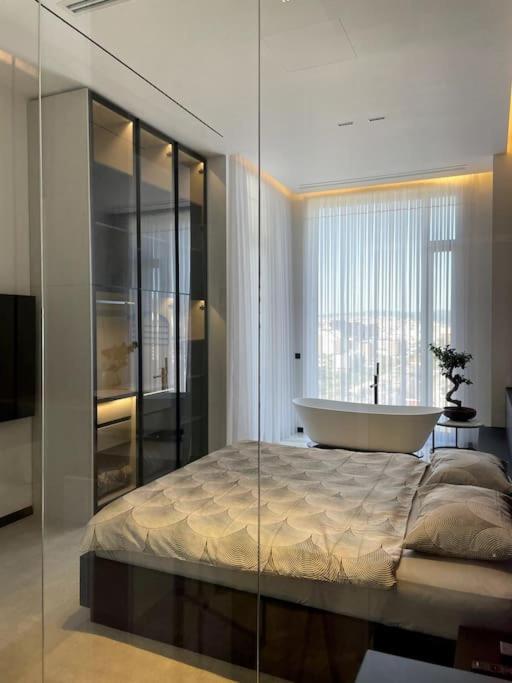 Luxury Penthouse Prishtina Apartamento Pristina Exterior foto