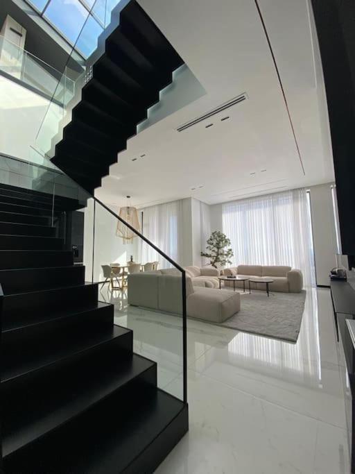 Luxury Penthouse Prishtina Apartamento Pristina Exterior foto